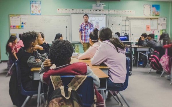 Quelles sont les missions et les valeurs de l'école républicaine ?