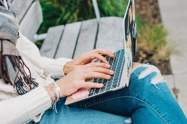 Quels sont les avantages et les inconvénients de l'enseignement à distance ?