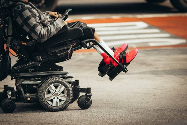 Quelles sont les ressources et les dispositifs disponibles pour accompagner les élèves en situation de handicap ou en difficulté scolaire ?