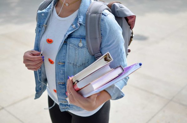 Comment choisir son orientation dans l'enseignement supérieur : intérêts, compétences, débouchés ?